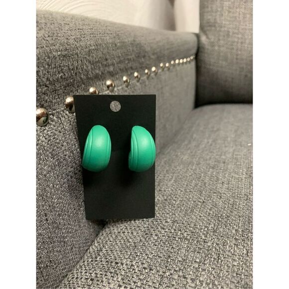 Textured Colored Hoops - Picture 3 of 4